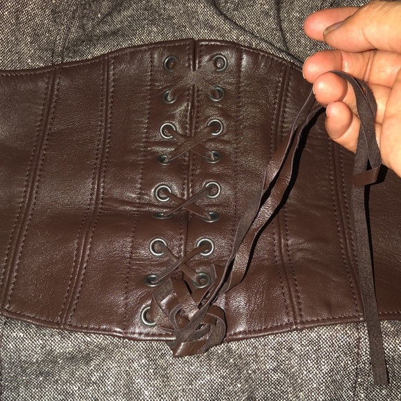 Dress - Picture 6 of 8